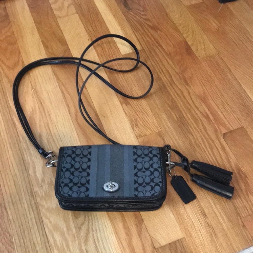 EUC Coach crossbody